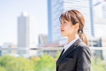 美しい女性 © E-Saishu