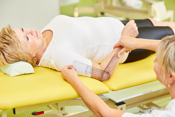 Measuring mobility of the elbow of the patient