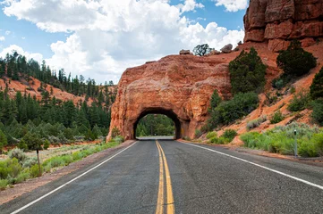 Photo sur Plexiglas Arizona arizona highway that crosses a mountain