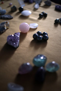 natural gemstone for crystal therapy