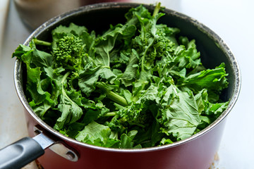 Cooking Broccoli Rabe Pot