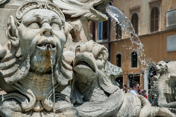 fountain, spitting