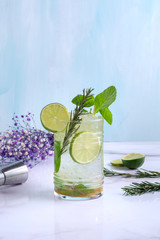 ice cold alcoholic cocktails presentation