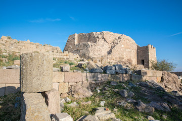 Fototapeta na wymiar The ruins of the ancient city of Bergama in Turkey. 