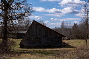 Obraz premium old barn in the countryside