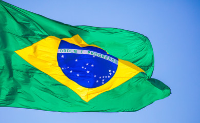 Bandeira do Brasil ao vento