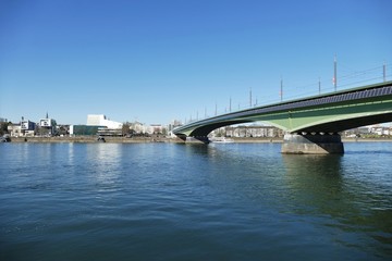 Fototapeta na wymiar Panorama mit Teil der Kennedybrücke in Bonn am Rhein