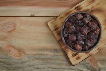 dried date palm fruits