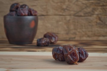 dried date palm fruits
