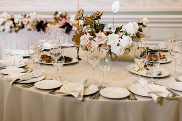 wedding decor flowers boho nature ceremony dishes hip 