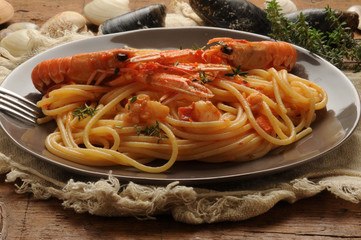 Spaghetti ai frutti di mare ft0204_5906 Pasta with seafood