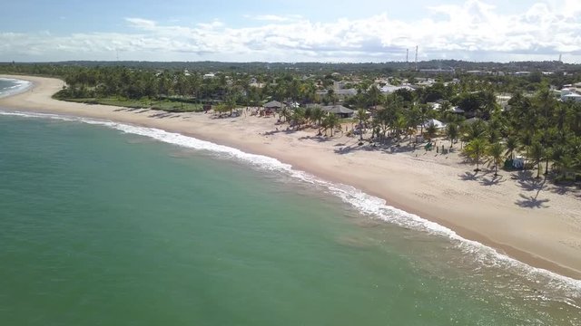 Imagem Aérea da Praia de Guarajuba, Costa de Camaçari, Região Metropolitana de Salvador, Bahia, Brasil