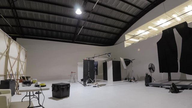 Time Lapse of photographic studio lighting set up.