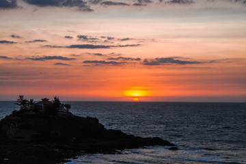 Obraz premium Beautiful sunset in Hon Ba - Vung Tau, Viet Nam, Nghinh Phong cape, it is between Bai Truoc and Bai Sau