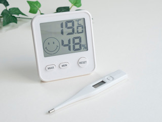 温湿度計　体温計　感染予防