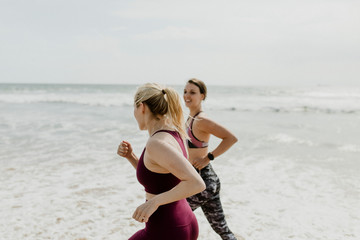 Fototapeta na wymiar Active women jogging together