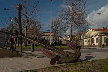 Fototapeta na wymiar Âncora situada na Foz do Douro junto ao Jardim do Calém no Porto, Portugal.