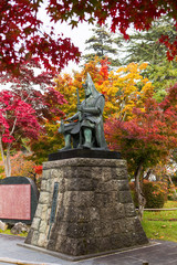Fototapeta premium 米沢城址 上杉謙信公の像