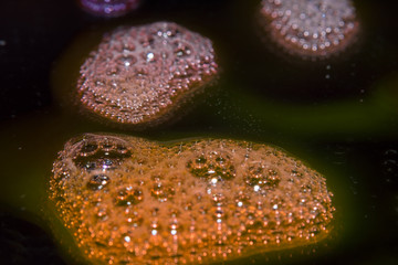 Bubbles in the black scene