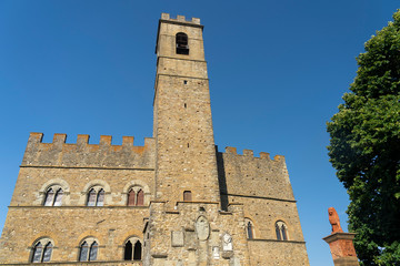 Obraz premium Poppi, Tuscany and the castle