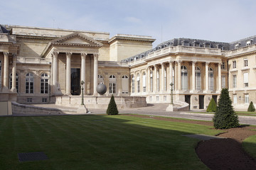 Ambiance, architecture et couloirs de l' Assemblee Nationale