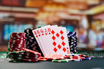 Poker royal flush with casino chips - 339874582