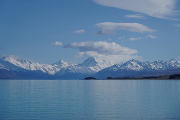 Fototapeta na wymiar lake and mountains New Zealand 