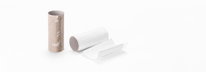 Dwie puste rolki po papierze toaletowym na białym tle - obrazy, fototapety, plakaty