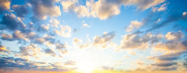 Foto op Plexiglas Sky clouds background. Beautiful landscape with clouds and orange sun on sky © millaf