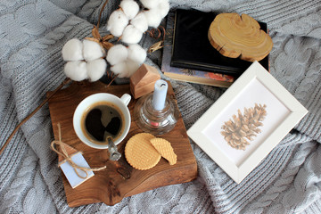 Sweet home. Drinking coffee in bed and reading books. Home rest.