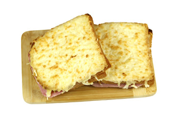 croque-monsieur détouré sur un fond blanc