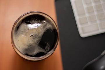 Cerveza artesanal para trabajar y disfrutar