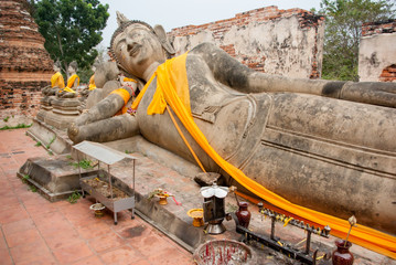 アユタヤの涅槃像：タイの寺院跡：東南アジアの世界遺産