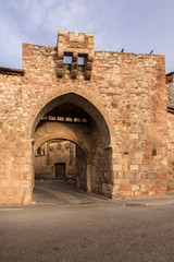 Fototapeta na wymiar Historic gateway to the town of Ayllón (Segovia, Spain)