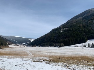 Fototapeta na wymiar View of the Alps hills
