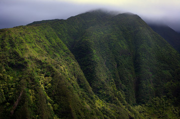 Naklejka premium Papawai Point mountains in Maui