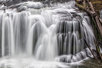 Obraz premium Lower Lewis River Falls