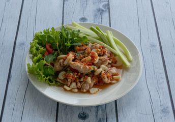 Thai Spicy Minced Pork Salad 