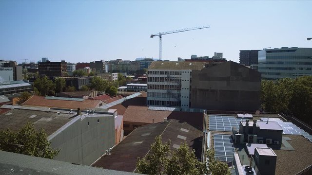 Zona Comercial de Pueblo nuevo (Poble Nou) en Barcelona, zona de oficinas, con la torre Agbar, vistas desde la azotea