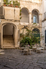 Fototapeta na wymiar In the narrow streets of Manfredonie