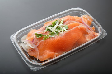 サーモンマリネ