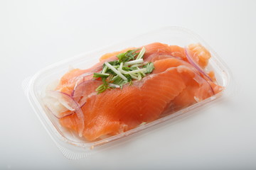 サーモンマリネ