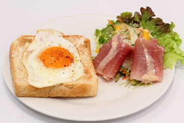 朝食