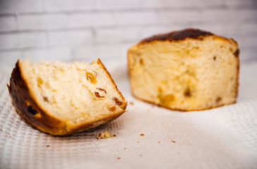 sliced celebratory bread on a white towel