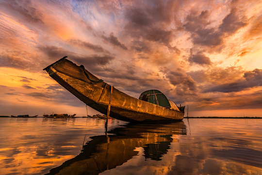 Boat on Quang Loi lagoon in Tam Giang lagoon, near Hue city, Vietnam