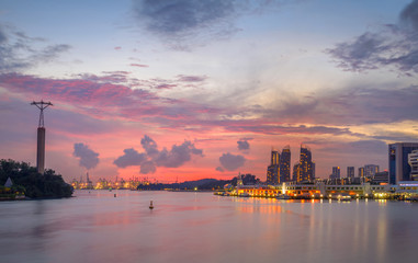 Fototapeta premium Singapore 2018 sunset at Sentosa Boardwalk 