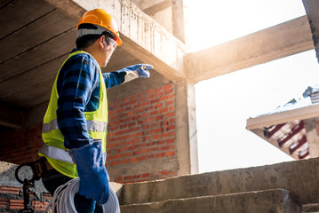 Mechanic Hold the white cord with personal protective equipment. Oversee the construction of the house Construction supervisors see interior jobs Residential construction