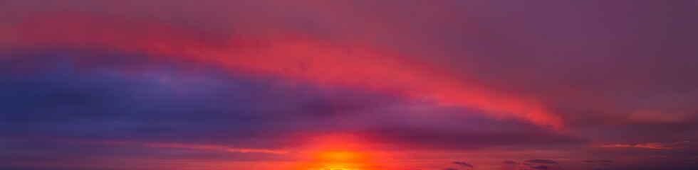 Obraz premium Beautiful Panoramic View of Cloudscape during a colorful sunset or sunrise. Taken on the East Coast by the Atlantic Ocean in Canada.