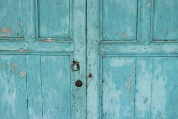 Fototapeta na wymiar puerta madera antigua 