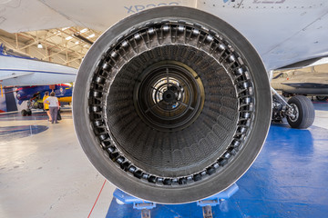 Jet engine